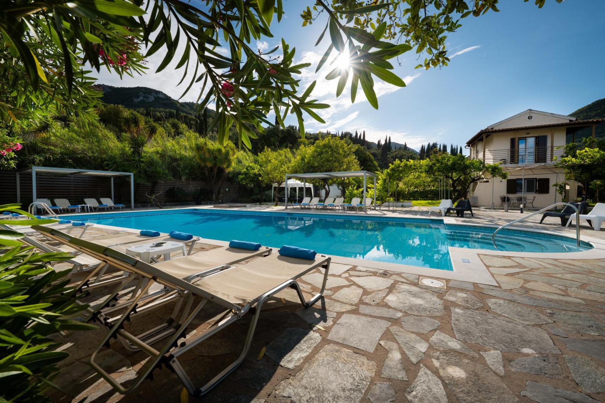 Orange Grove Suites Benitses  Zewnętrze zdjęcie