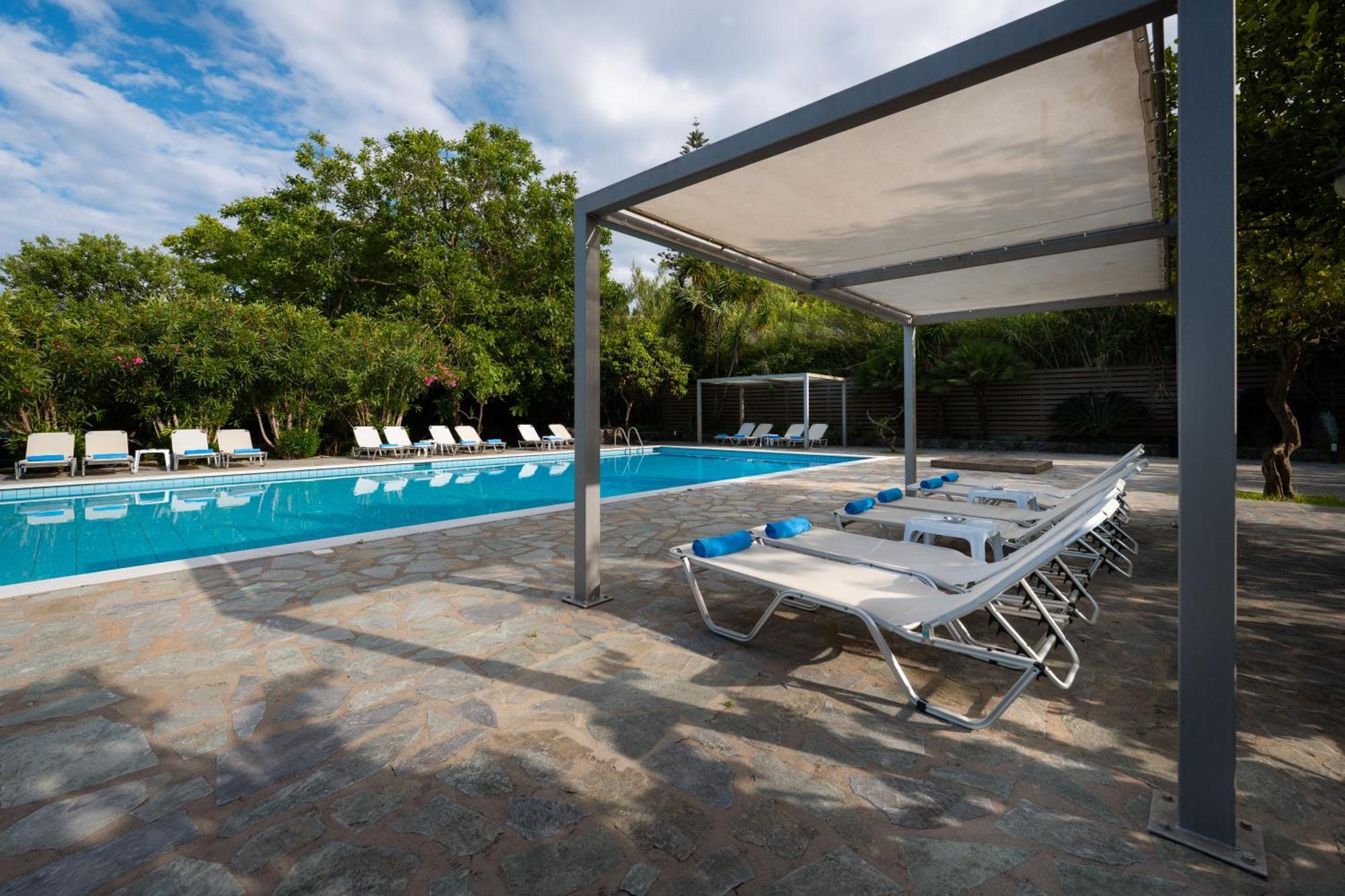 Orange Grove Suites Benitses  Zewnętrze zdjęcie
